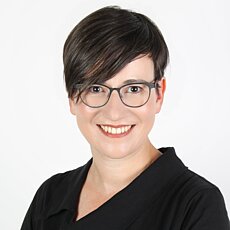 Nuria  Villagrasa